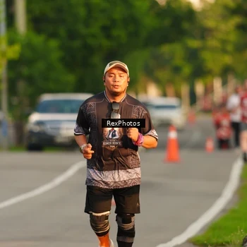 Runner Photo 8006999