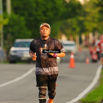 Runner Photo 8007000