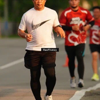 Runner Photo 8007035