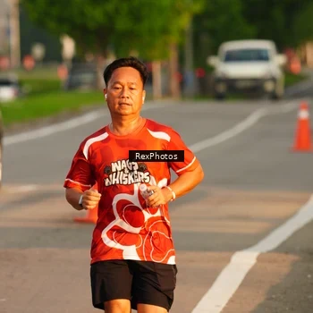 Runner Photo 8007080