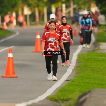 Runner Photo 8007153