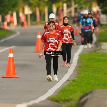 Runner Photo 8007157