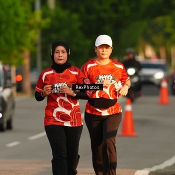 Runner Photo 8007330