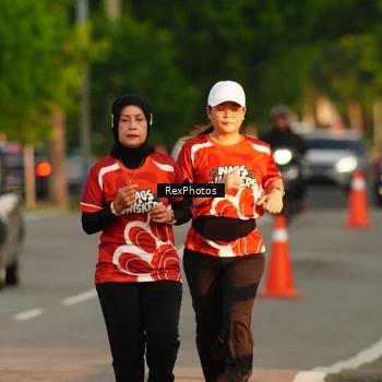 Runner Photo 8007332