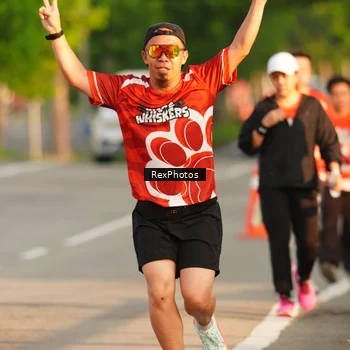 Runner Photo 8007573