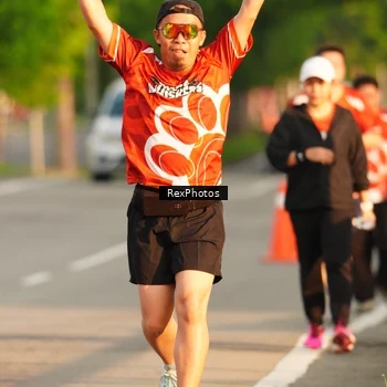 Runner Photo 8007575