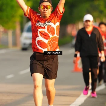 Runner Photo 8007578
