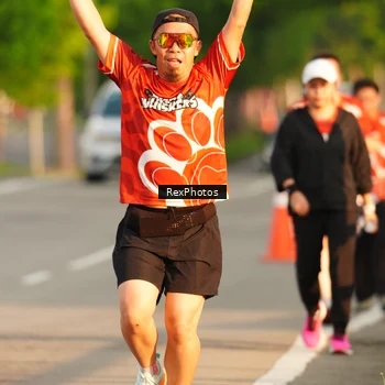 Runner Photo 8007579