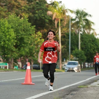 Runner Photo 8007641