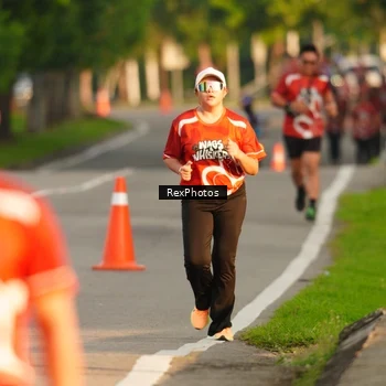 Runner Photo 8007642