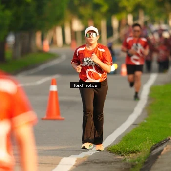 Runner Photo 8007644