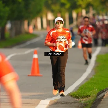 Runner Photo 8007648