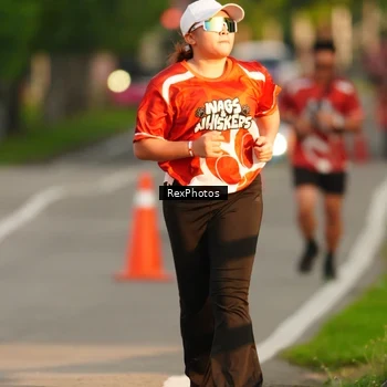 Runner Photo 8007682