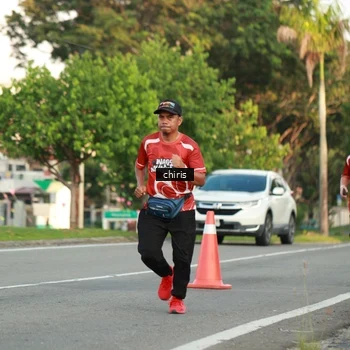 Runner Photo 8007706
