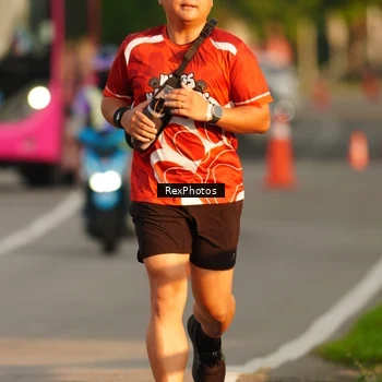 Runner Photo 8007713