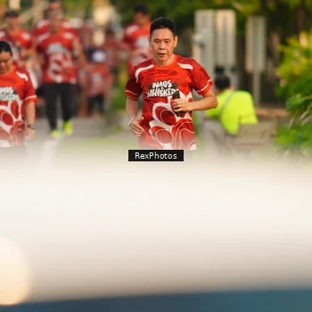Runner Photo 8007739