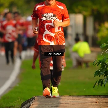 Runner Photo 8007801