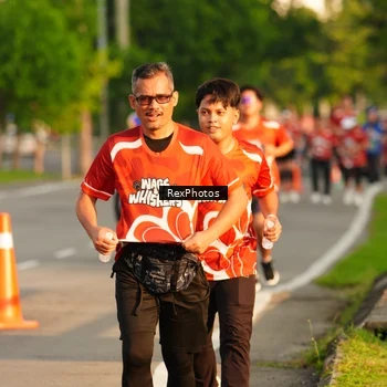 Runner Photo 8007842