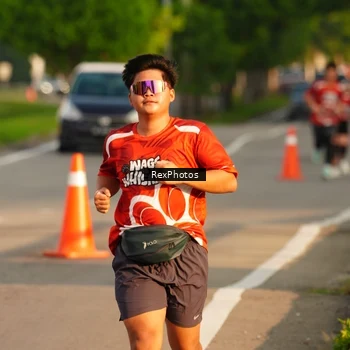 Runner Photo 8007875