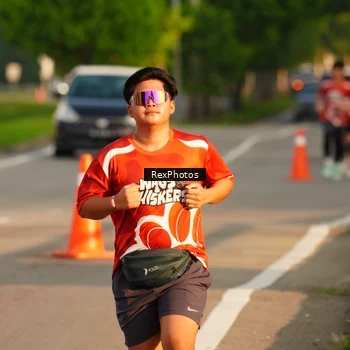 Runner Photo 8007879