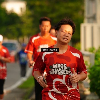 Runner Photo 8007899