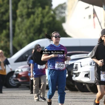 Runner Photo 8007994