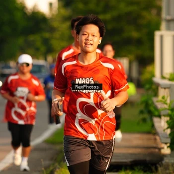 Runner Photo 8007999