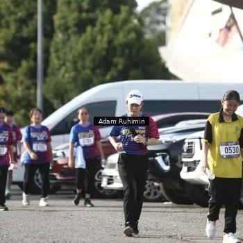 Runner Photo 8008004