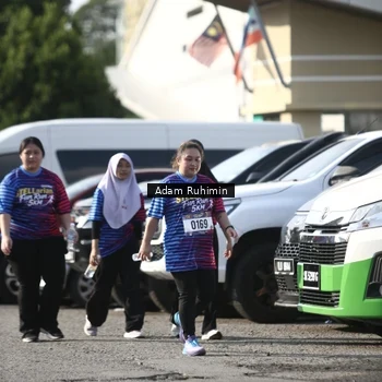 Runner Photo 8008010