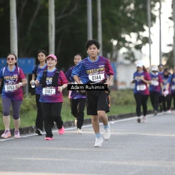 Runner Photo 8008012