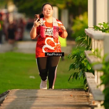 Runner Photo 8008056