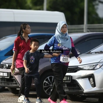 Runner Photo 8008060