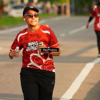 Runner Photo 8008172