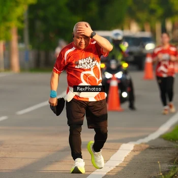 Runner Photo 8008218