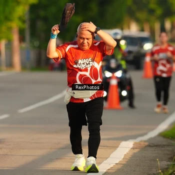Runner Photo 8008228
