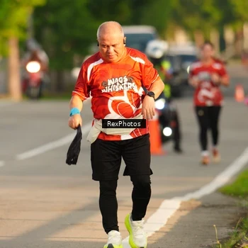 Runner Photo 8008235