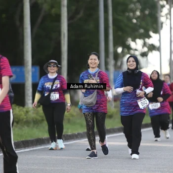 Runner Photo 8008256
