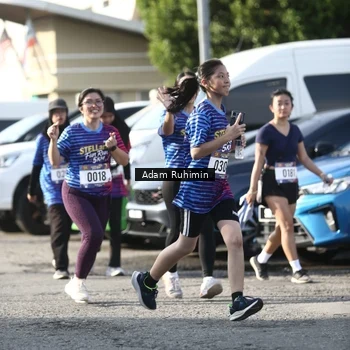 Runner Photo 8008304