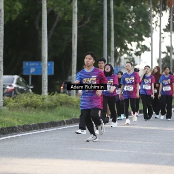 Runner Photo 8008475