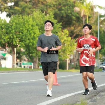 Runner Photo 8008541
