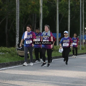 Runner Photo 8008671