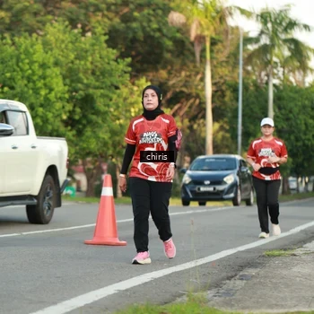 Runner Photo 8008673