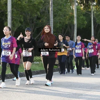 Runner Photo 8008876