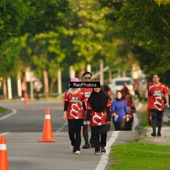 Runner Photo 8008911