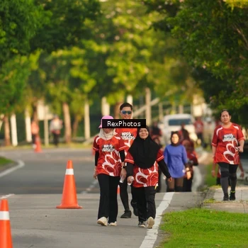 Runner Photo 8008915