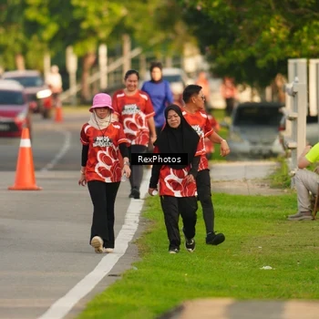Runner Photo 8008921