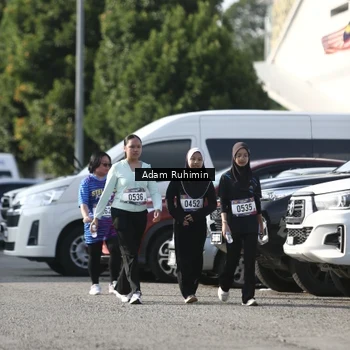 Runner Photo 8009004