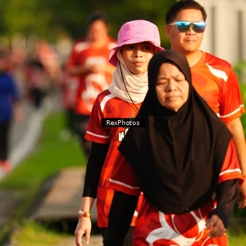 Runner Photo 8009021