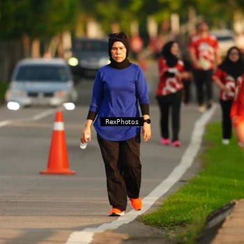 Runner Photo 8009040