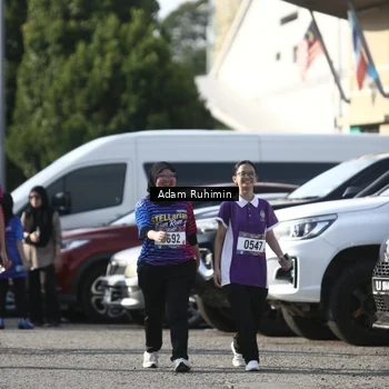 Runner Photo 8009060